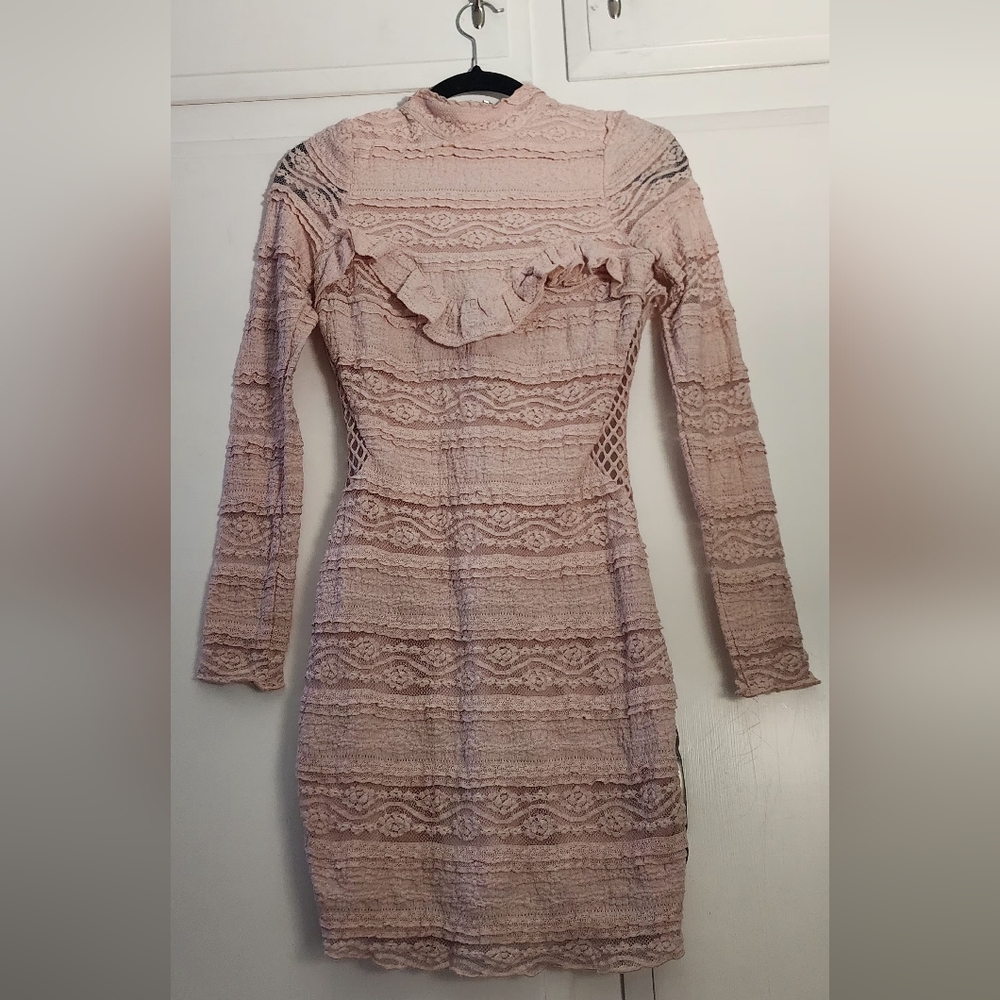 Bebe Blush Ruffle Lace Dress Size S